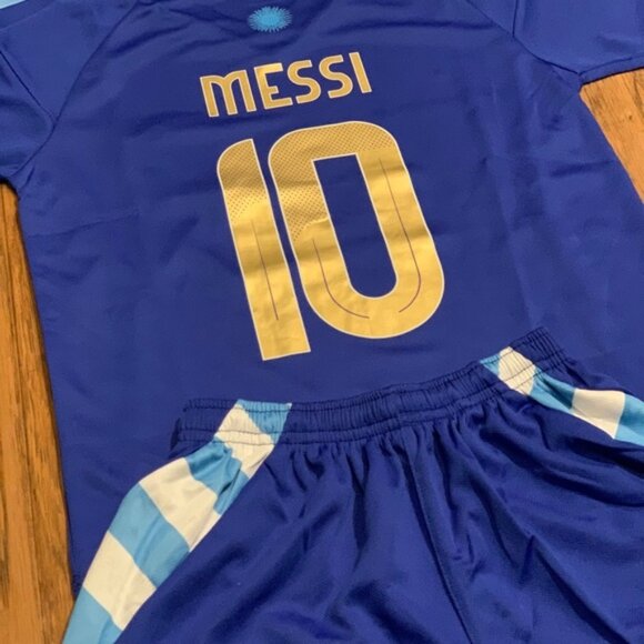 Large Messi Youth Barcelona Soccer Jersey Kit Kids - Picture 8 of 9